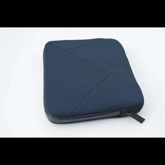 Targus mini iPad bag - Picture 2 of 6